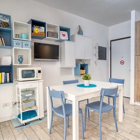 Caseospitali - Casa Azzurra, Incantevole Bilocale Con Giardino *