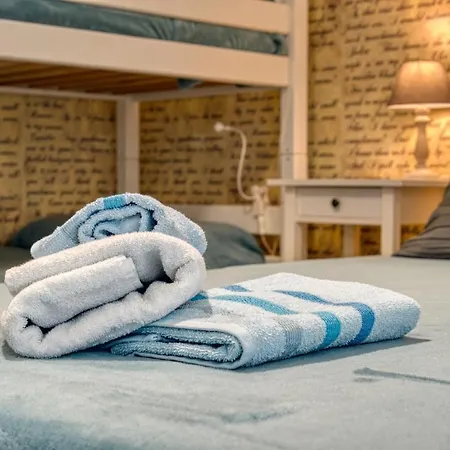 Caseospitali - Casa Azzurra, Incantevole Bilocale Con Giardino